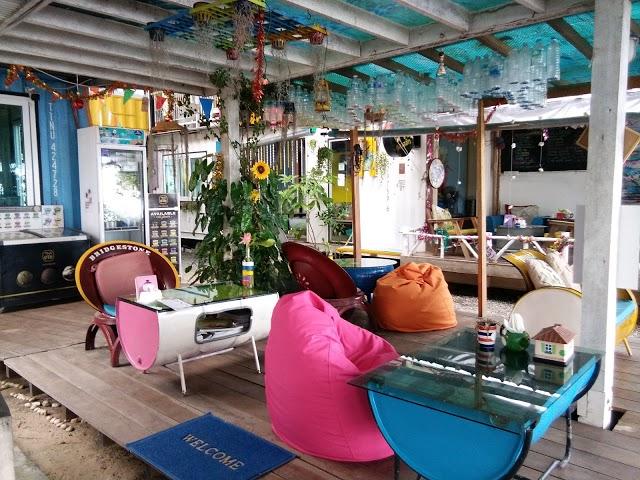 Think & Retro Cafe