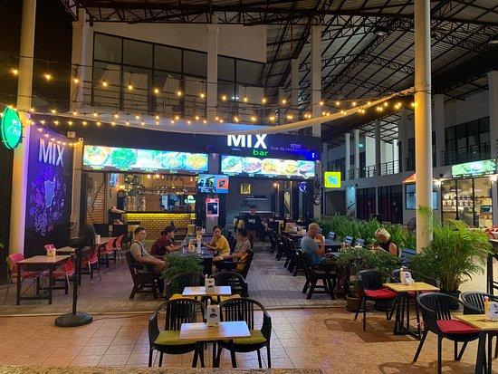 Mix Bar