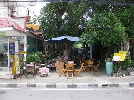 Ton Sai Cafe & Restaurant