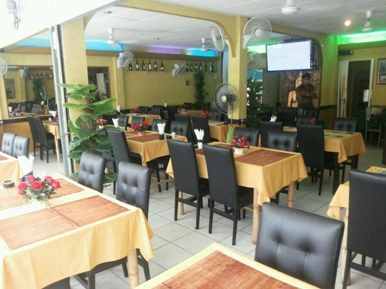 Curry Hut Indian Restaurant
